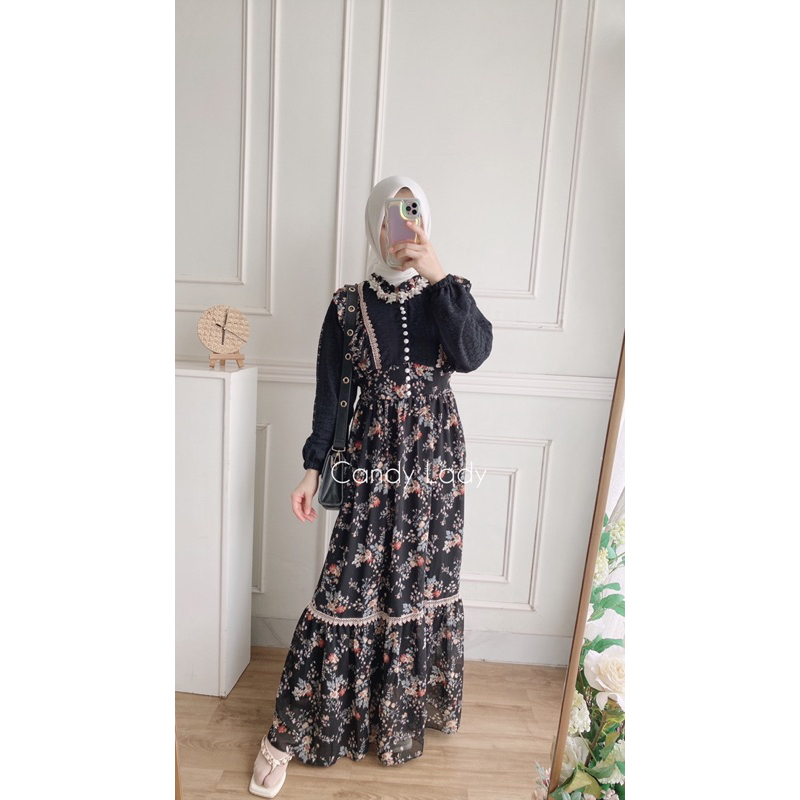 Bilva Button Flower Maxi