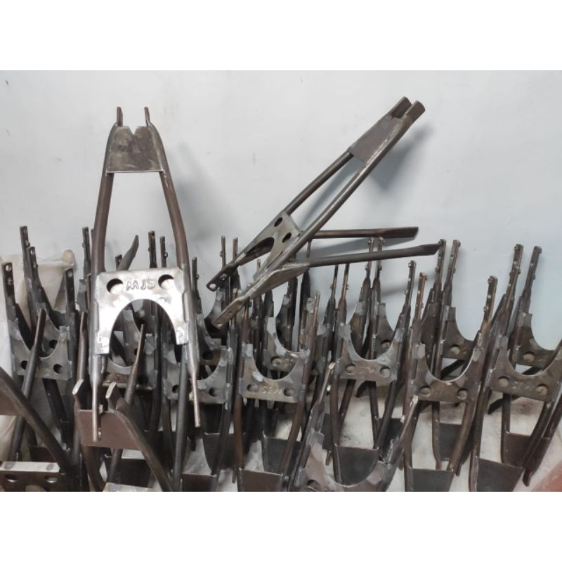 buntut CB MJS nganjuk GL100 frame buntutan sasis ekor CB GL