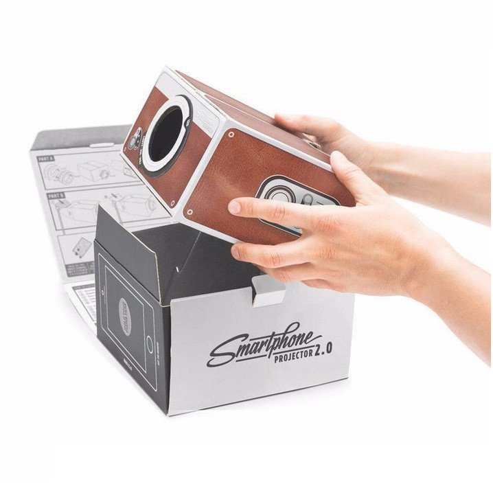 Proyektor Mini Smartphone Hape Projector Portable Ringan Bahan Karton Alat Untuk Nonton Film Layar