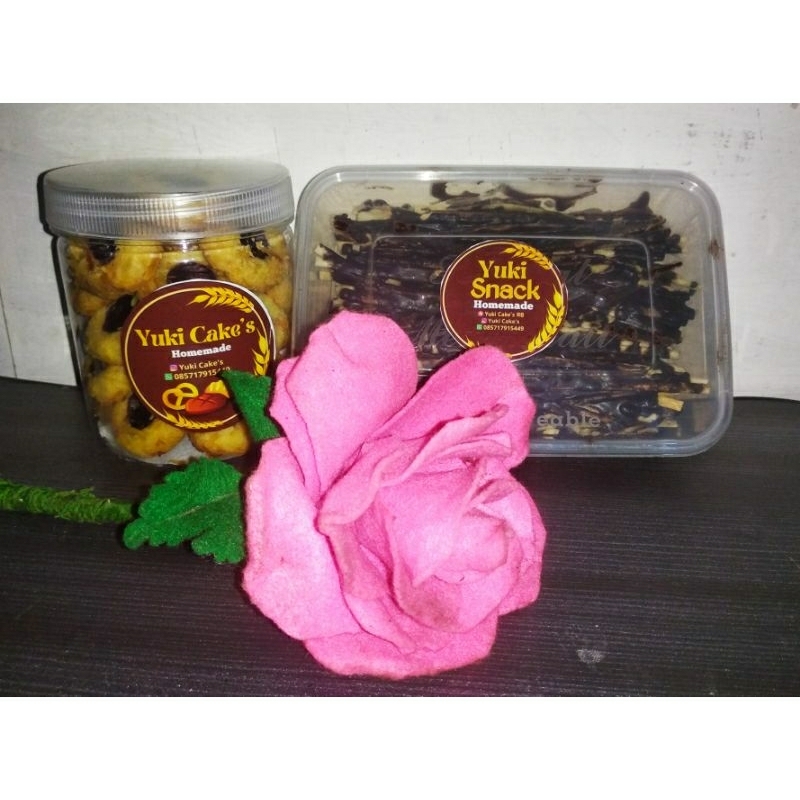 

paket 4 ( mie lidi lumer+ cookies BLUEBERRY)