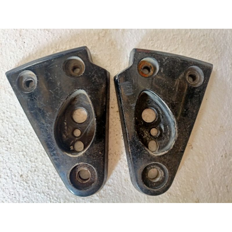 Kupingan lampu TIGER REVO 2006/2008