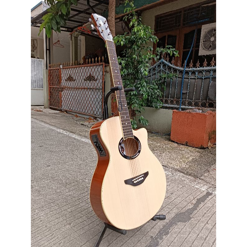 GITAR AKUSTIK ELEKTRIK YAMAHA APX 500ii + kunci L + Pick