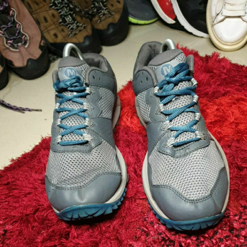 sepatu running outdoor MERRELL SIZE 41 ORIGINAL