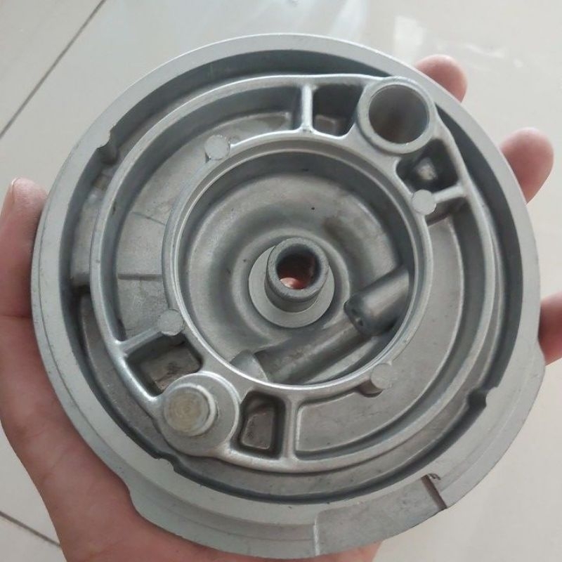 Tutup tromol depan suzuki rc80