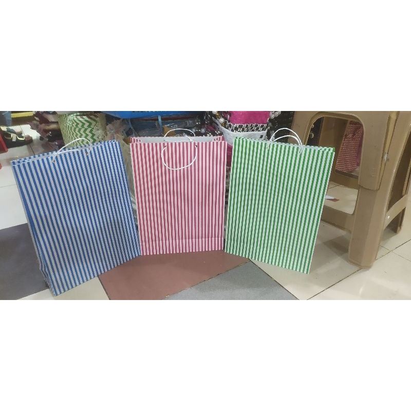 

Paper bag polio salur terlaris dan termurah isi 12pcs