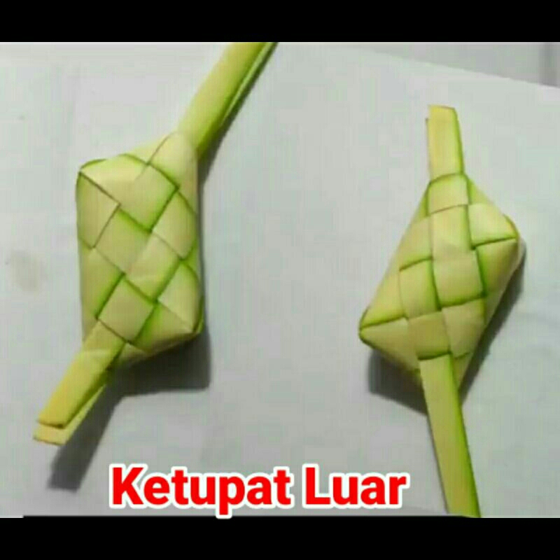 

Ketupat Luar - Ketupat dari Janur Daun Kelapa