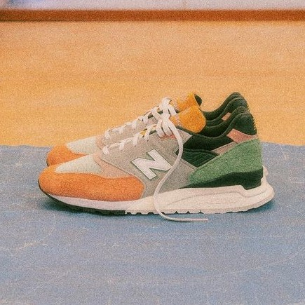 998 MIUSA BROADACRE CITY RONNIE FIEG FRANK LLOYD APRICOT U998KT1