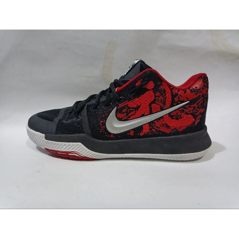 Nike Kyrie 3