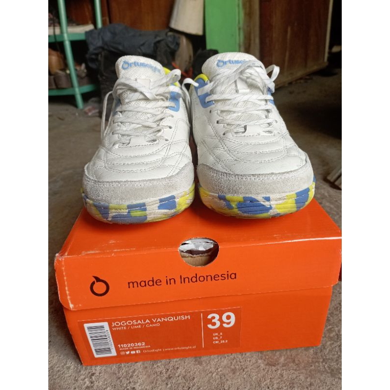 Sepatu Futsal Ortuseight Jogosala Vanquish size 39