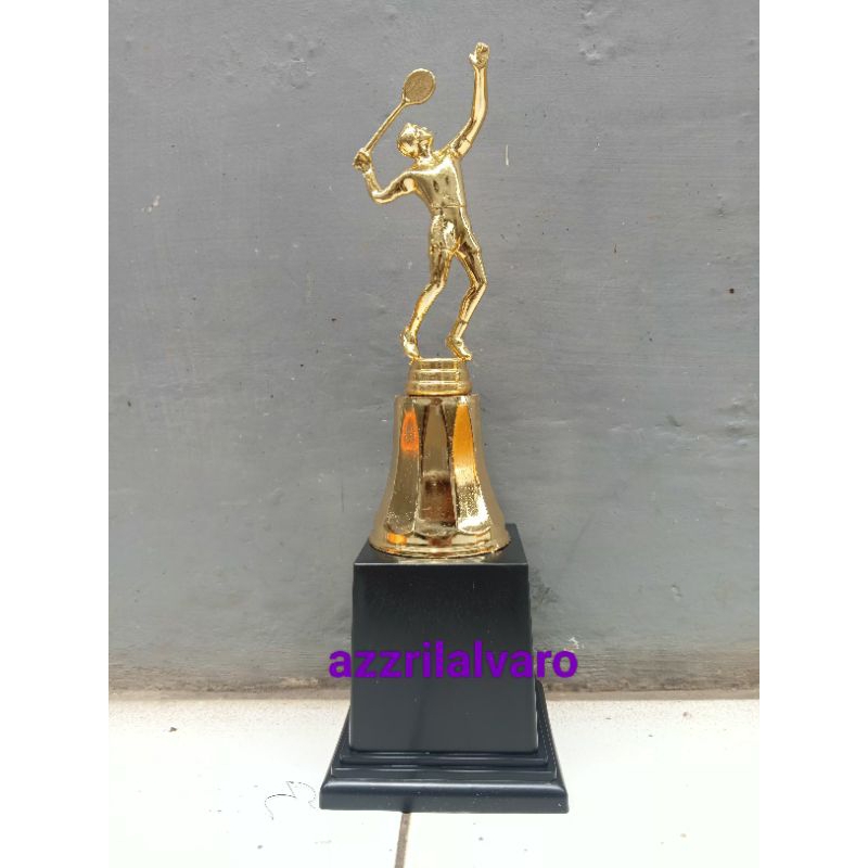 Piala badminton satuan