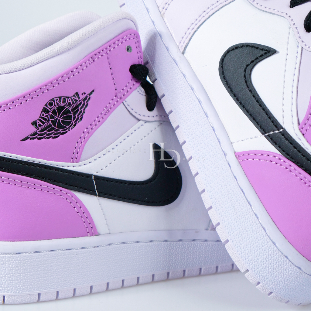 Air Jordan 1 Mid Barely Grape (GS) DQ8423-501