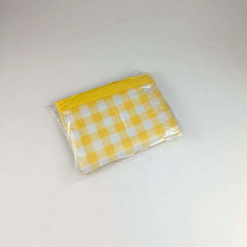 Tikar Piknik Lipat Waterproof Picnic Blanket Grid 150 x 200 CM - HNMYL - Yellow