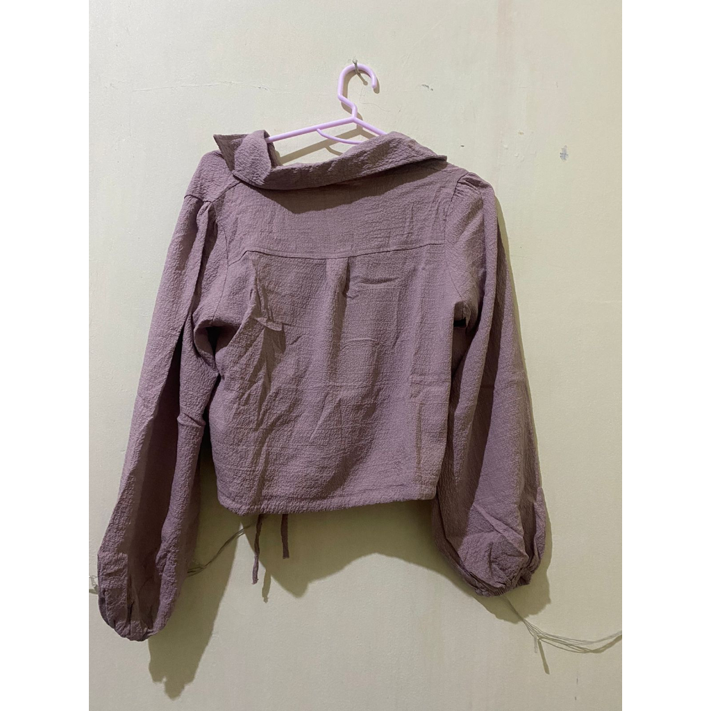 [PRELOVED] Blouse Crop Tali Lengan Panjang
