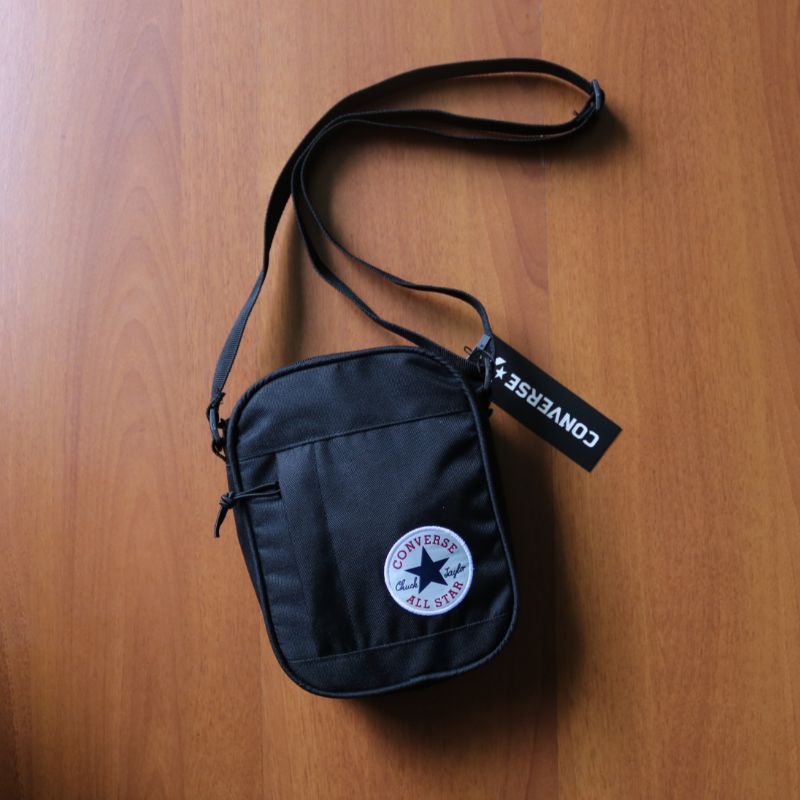 Tas Converse poly cross body slingbag black