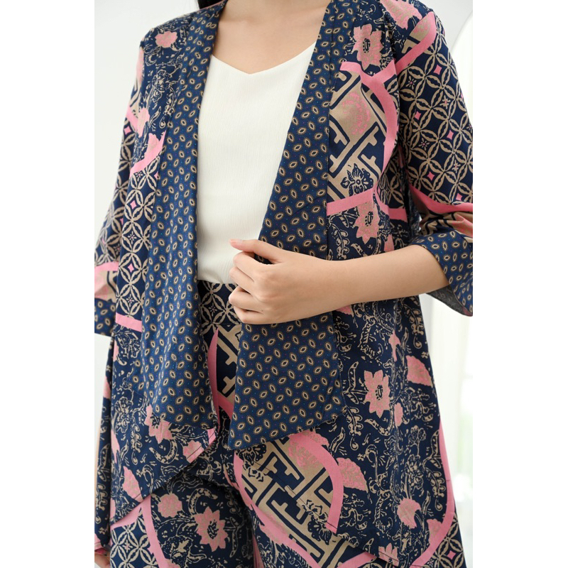 Setelan batik wanita modern / Set atasan bawahan batik kantor cream / set celana panjang 3368