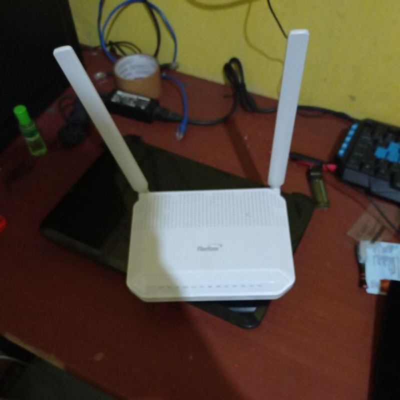 Modem router ZTE model HG6145F 2020 second New bekas indihome