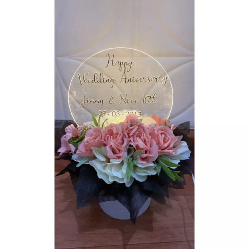 

BUCKET BUNGA BUKET BUNGA AKRILIK HADIAH