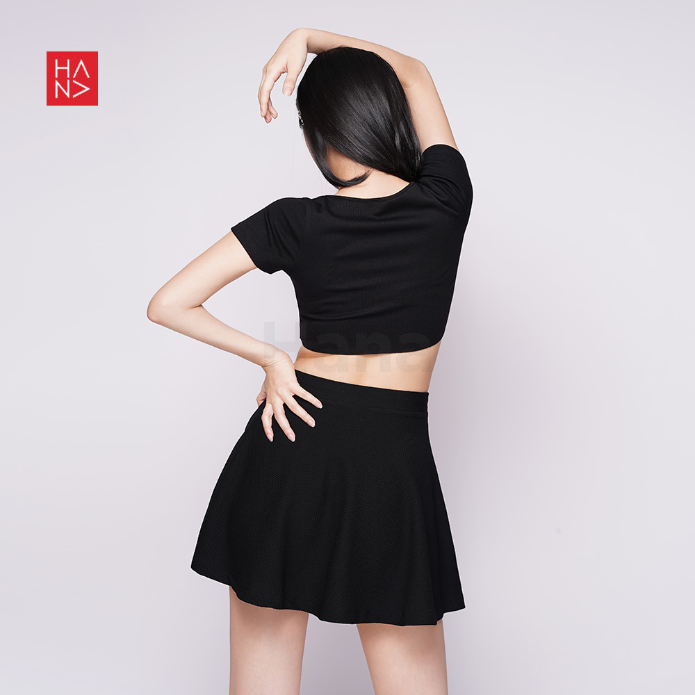 Hana Fashion - Audrey Ribbed Crop Top Wanita - CT192