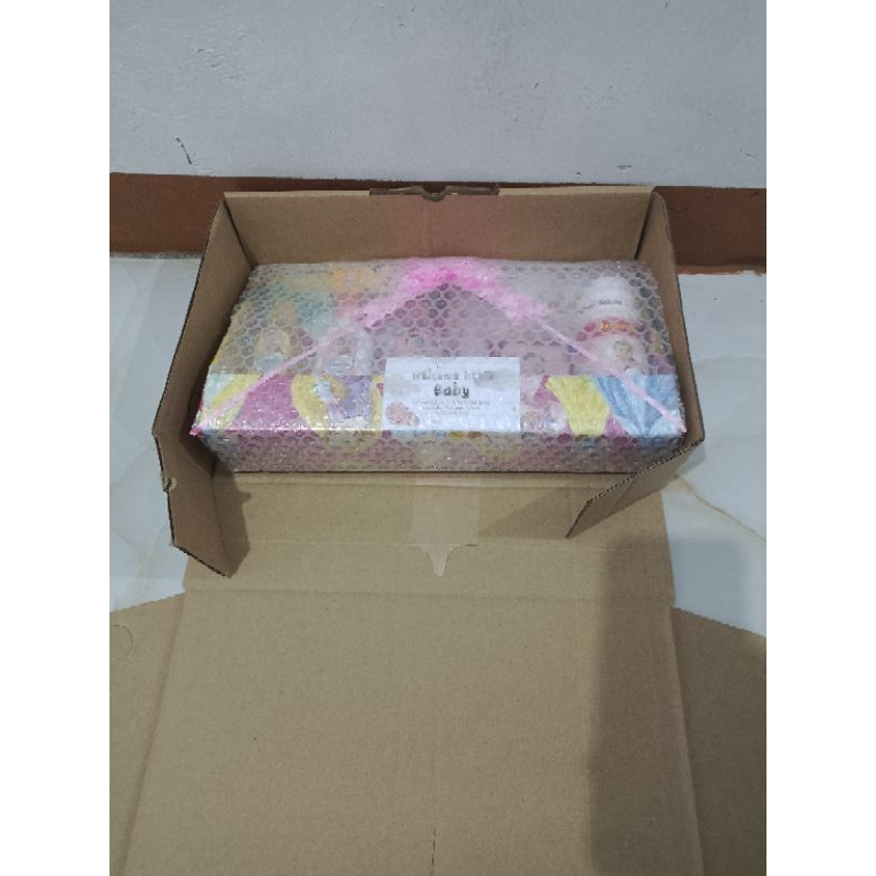 Kado bayi/Parcel bayi/Hadiah bayi /kado bayi baru lahir/gif box/Hampers baby/Kecantikan bayi/laki laki /perempuan/cowok/cewek/Murah dan lengkap