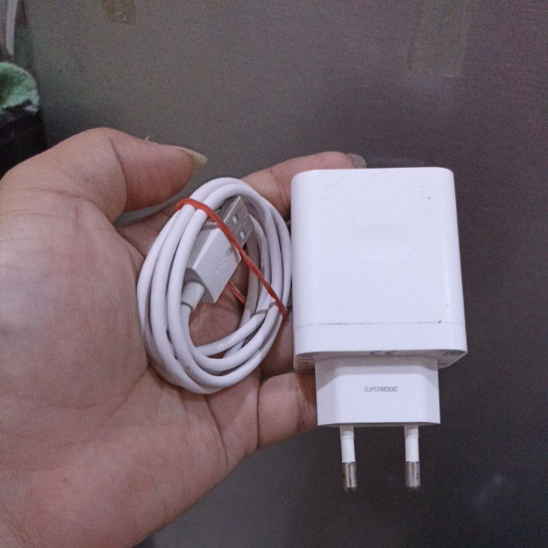 Charger oppo 33w bekas Copotan ori bawaan