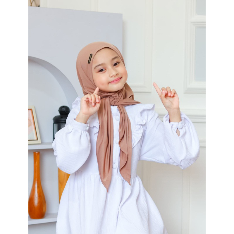 Hijab / Kerudung Segitiga Instan Anak Tanggung Premium by Mulia / Kerudung Mengaji