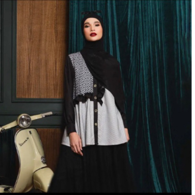 ZS Chromatica Blouse by zaskia Sungkar