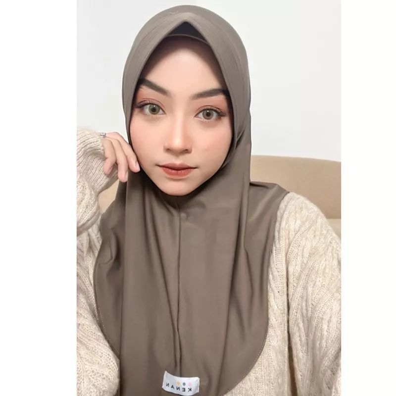 hijab instan kenan  size m / bergo dzevada kenan