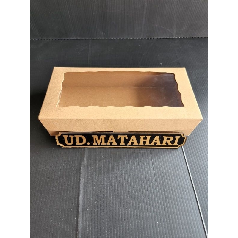 

Dus Brownies Tebal Laminasi Dan Dus Kotak Persegi Laminasi