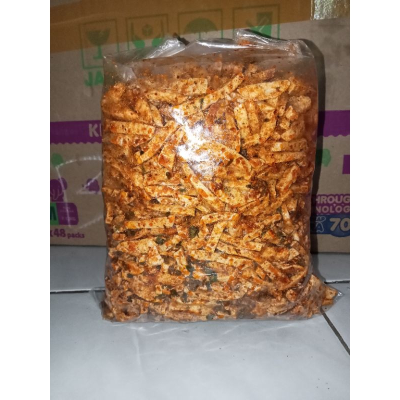 

Basreng pedas daun jeruk