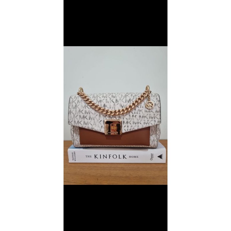 mk lita medium sign vanilla accorn