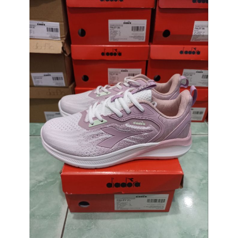 Diadora Finley Sepatu Original Pink