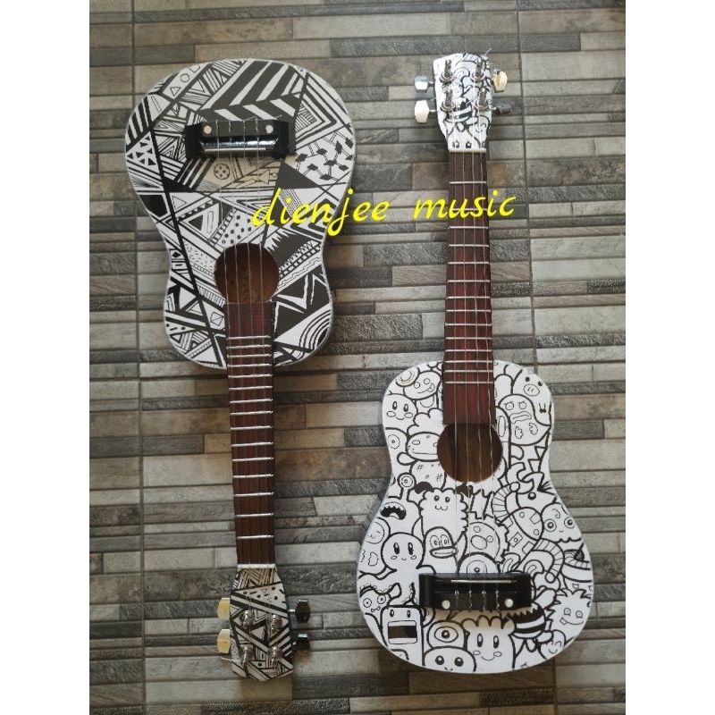 UKULELE Senar 4 Doodle /GITAR UKULELE