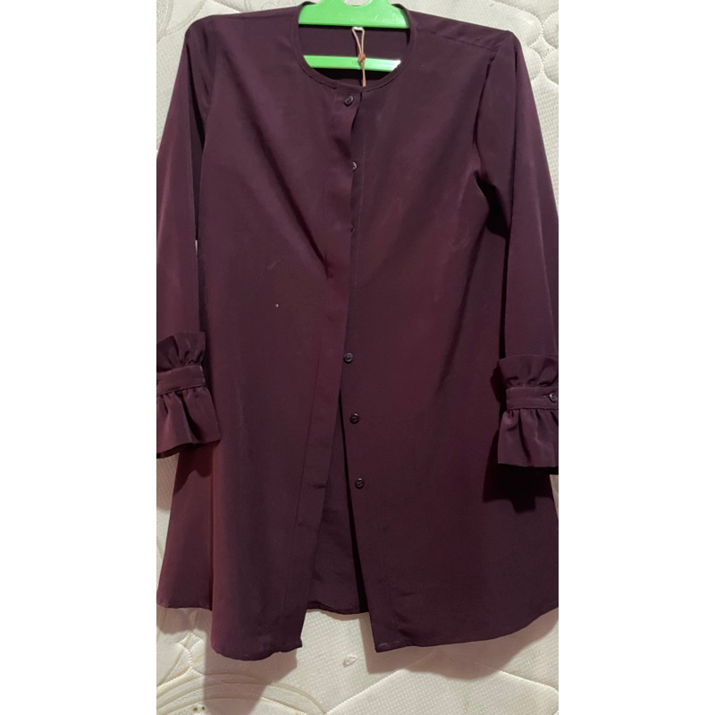 ria miranda top preloved size S