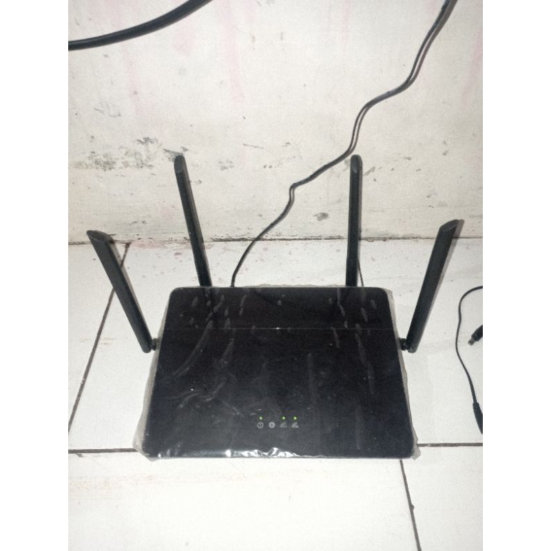 Router D Link DIR-878