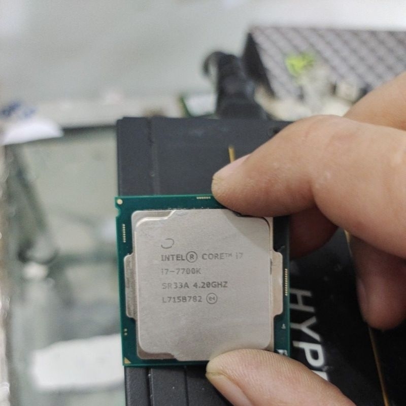 procsesor core i7-7700k socket 1151 bukan 6700k 8700k