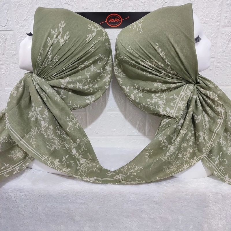 HIJAB SEGI EMPAT VOAL MOTIF FOLURES SAGE