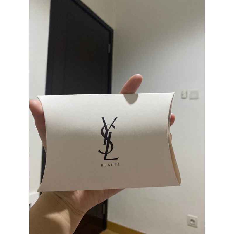 

YSL BEAUTE AUTHENTIC PAPERBAG ENVELOPE WHITE