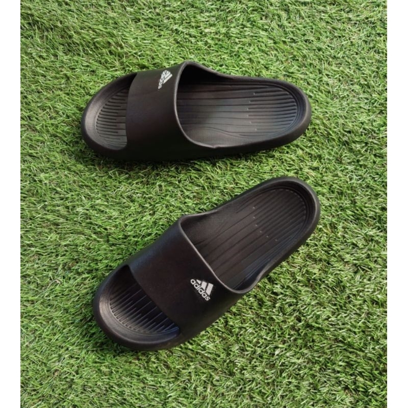 SANDAL PRES ADIDAS KEKINIAN