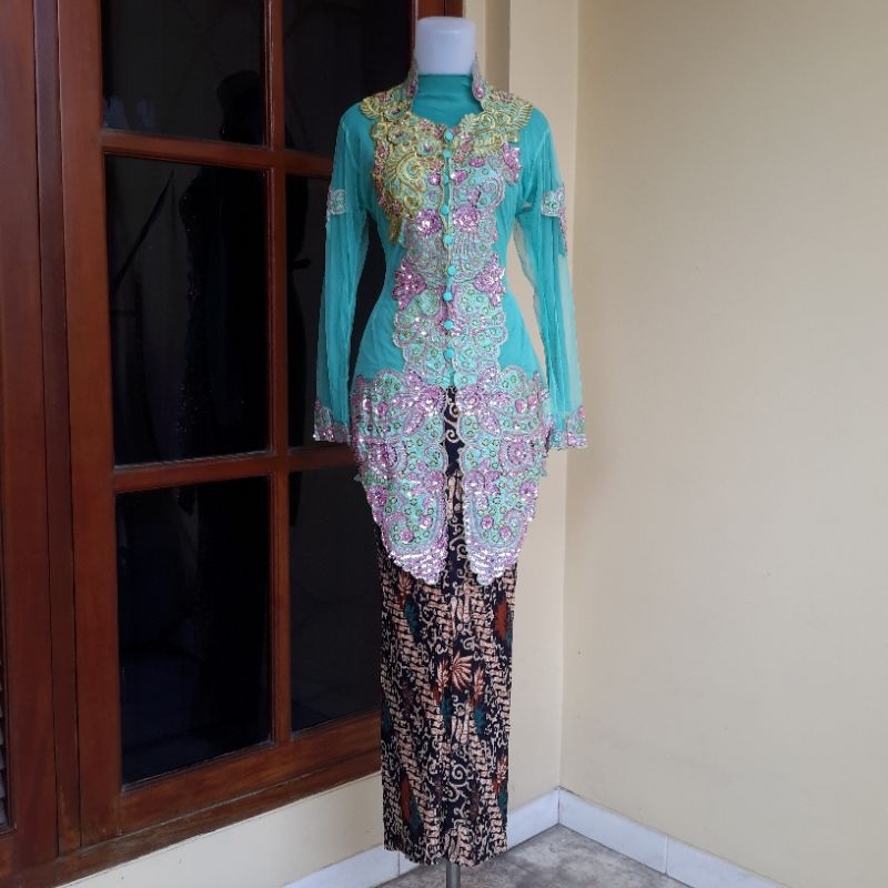 PROMO PAKET Kebaya modern full payet Ukuran M