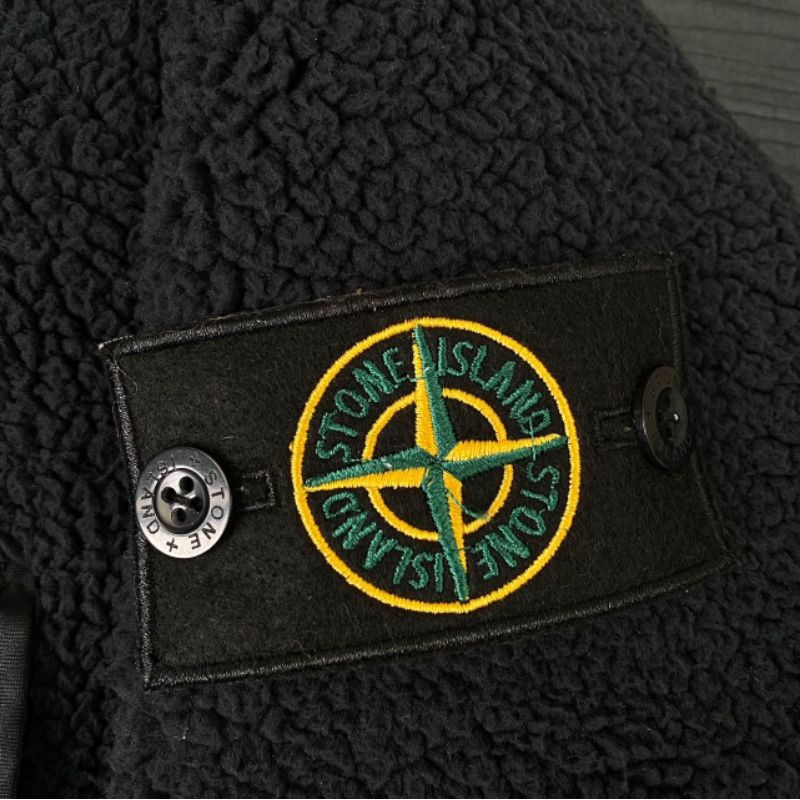 JAKET SHERPA STONE ISLAND BLACK FULL TAG LABEL CASUAL