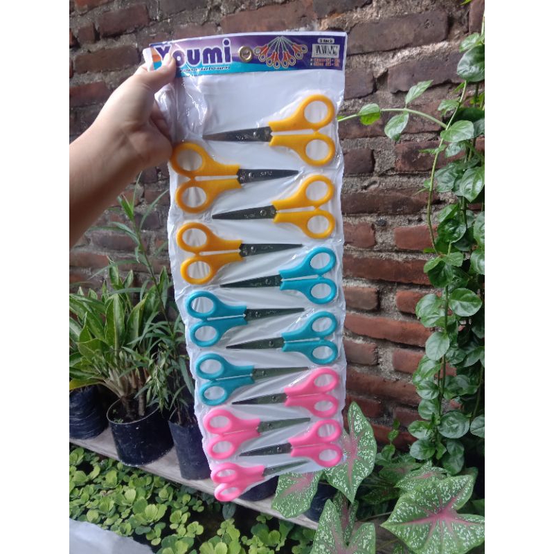 

1 RENCENG GUNTING KECIL WARNA WARNI