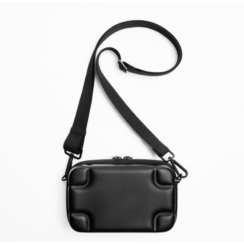 Tas Selempang Pria Zara