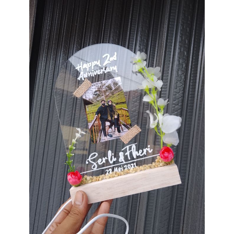 

LED AKRILIK,KADO ,GIFT, ULANG TAHUN,WISUDA , ANNIVERSARY,LAMPU TIDUR, MURAH, FREE DUS BOX DAN KARTU UCAPAN