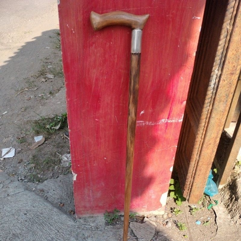 Tongkat jalan kayu gaharu Kalimantan wangi