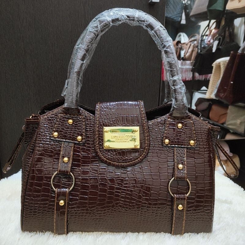Tas bahu Louisy vt croco glossy warna coklat tua