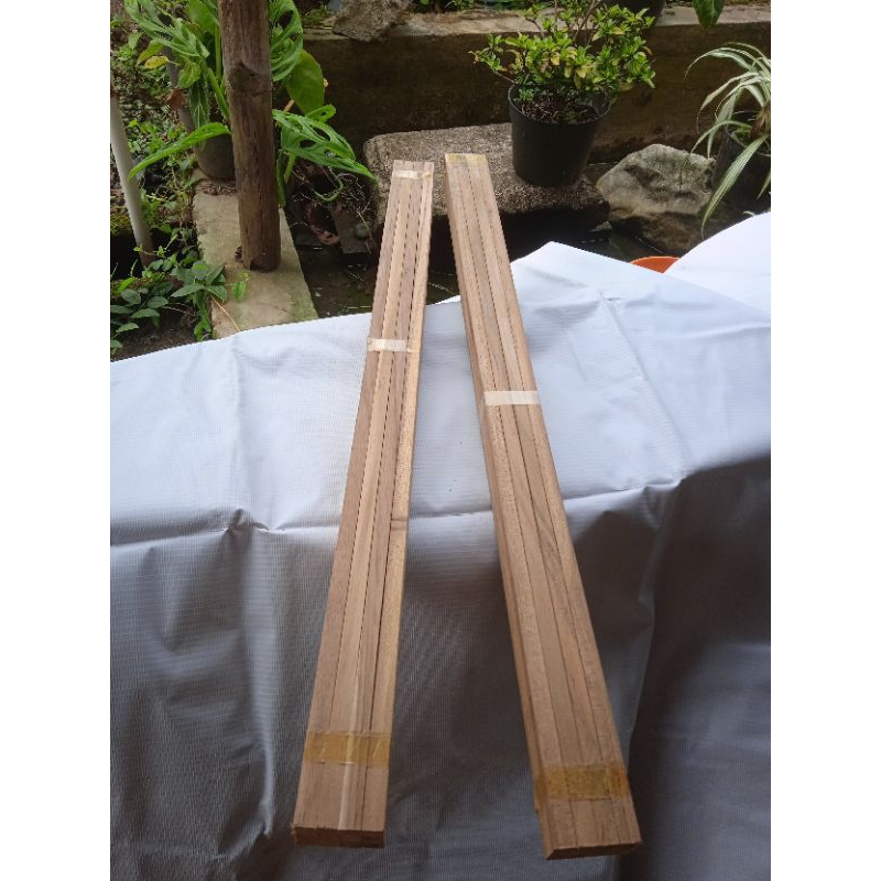 kayu tiang sangkar P. 55 cm kotak 9x9 mm  isi12