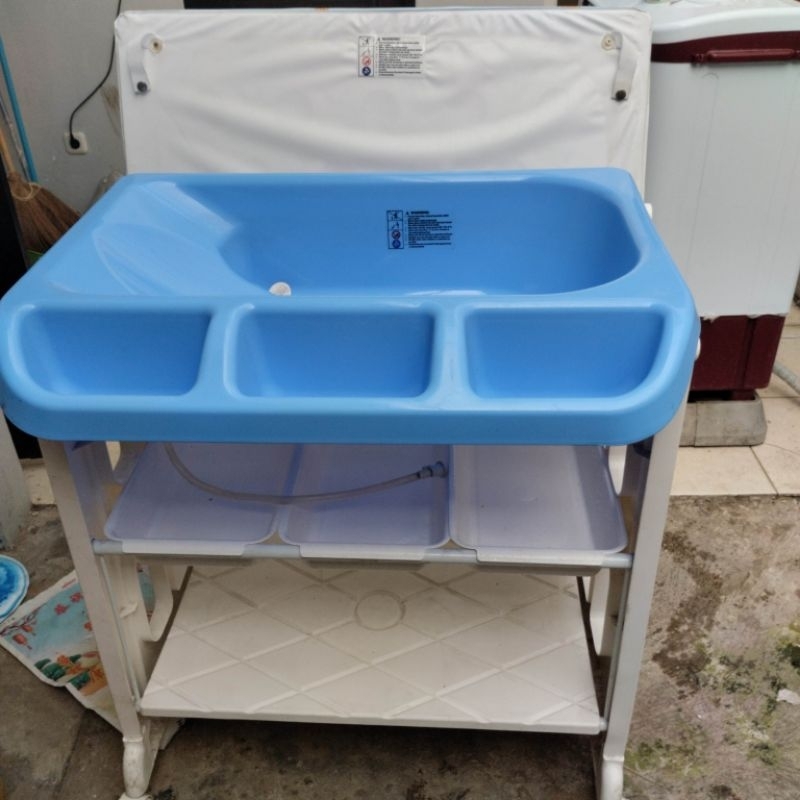 Meja ganti popok bayi / changing table / baby tafel preloved