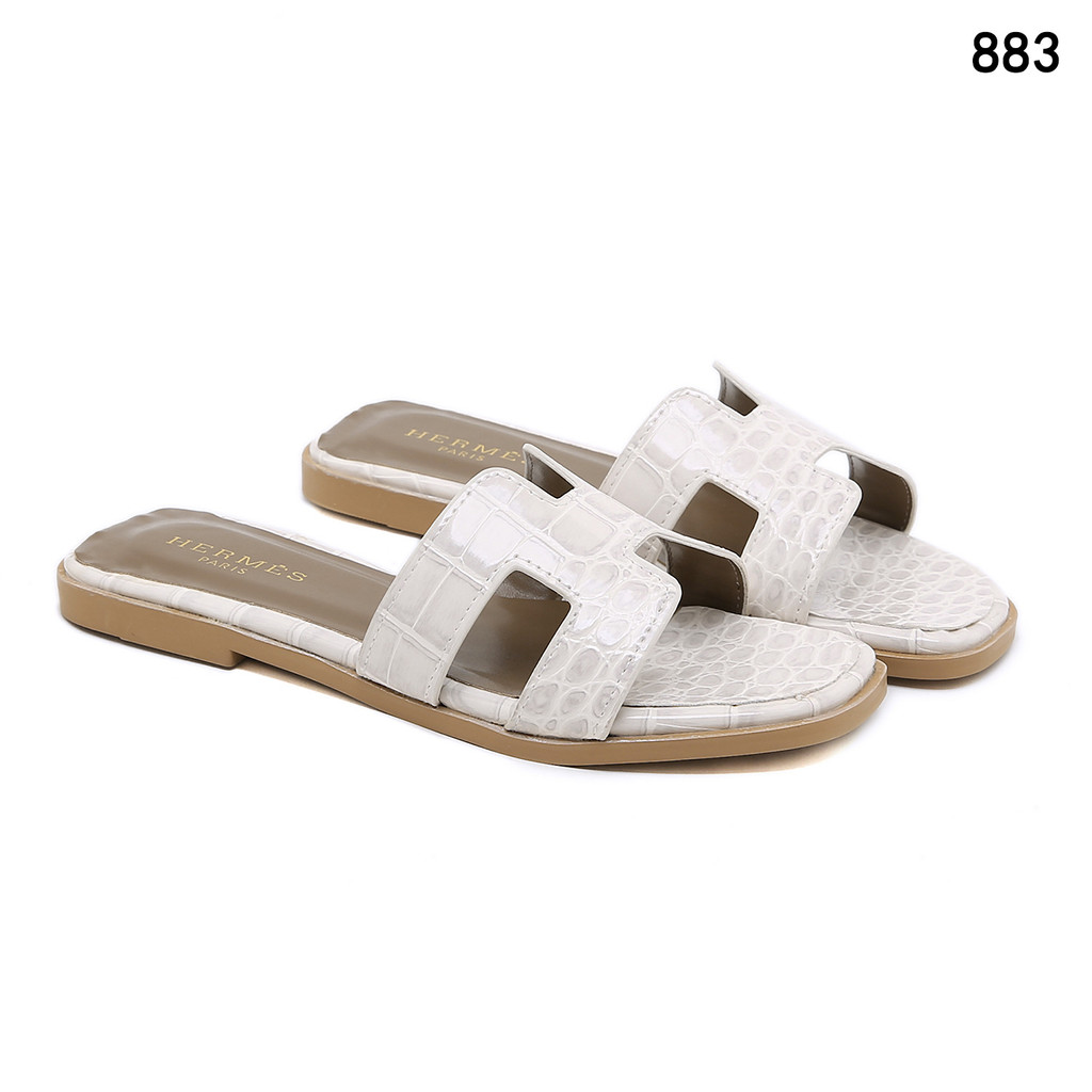 883 Croco Sandal