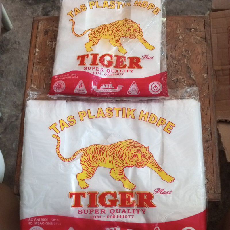 kantong plastik TIGER kresek bening transparan