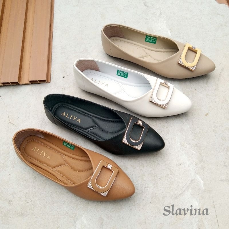 Aliyashoes Sepatu Flat Wanita Slavina